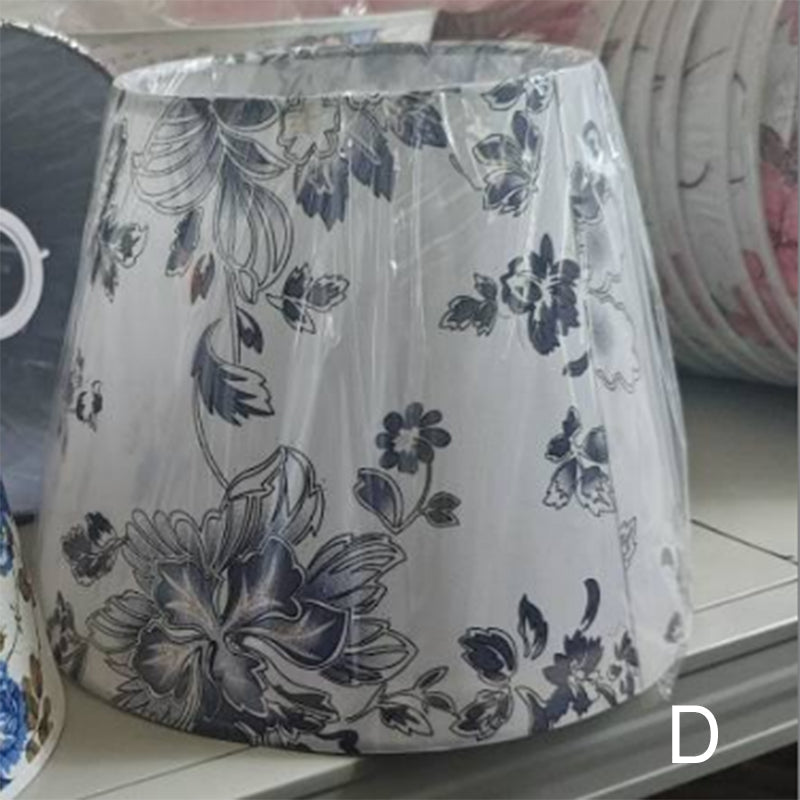 Modern Simple Floral Fabric Iron Vase Base 1-Light Table Lamp