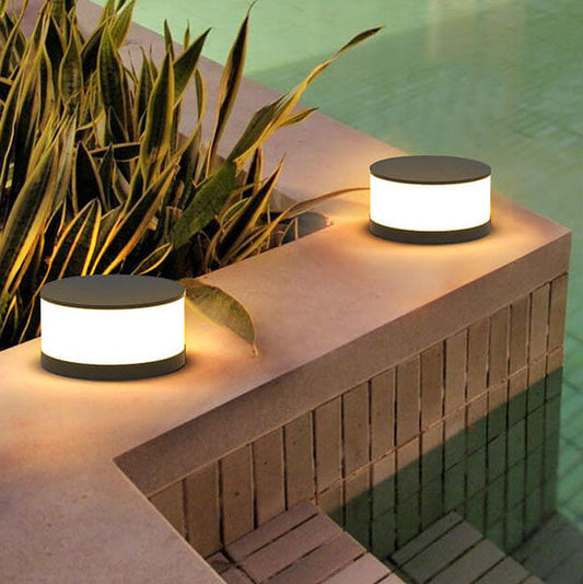 Modern Minimalist Solar Outdoor Round Column Post Head LED Waterproof Landscape Light for Garden
