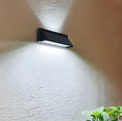 Modern Minimalist Solar Waterproof Aluminum Glass Rectangular Slant LED Patio Wall Sconce Lamp For Outdoor