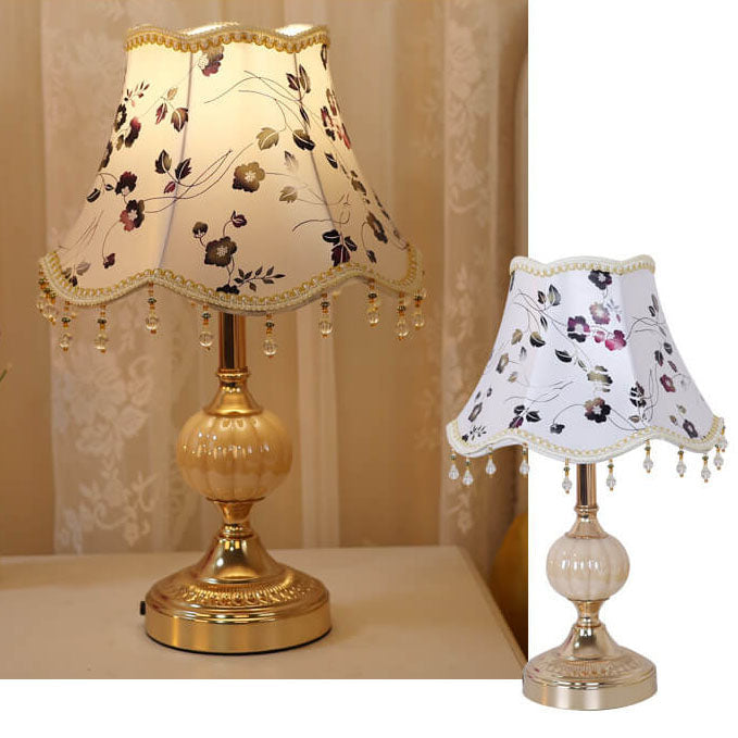 Traditional Vintage Fabric Floral Glass Hardware Plating 1-Light Table Lamp for Bedroom