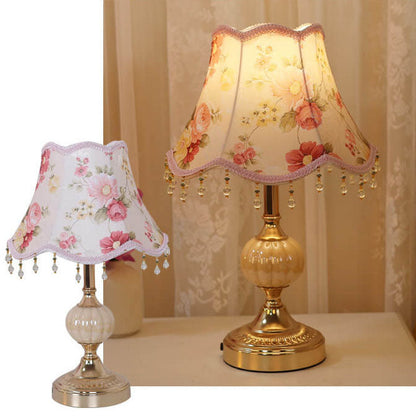Traditional Vintage Fabric Floral Glass Hardware Plating 1-Light Table Lamp for Bedroom