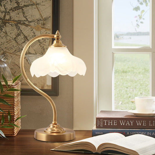 Traditional Vintage Round Copper Glass Petal Shade 1-Light Table Lamp For Bedroom