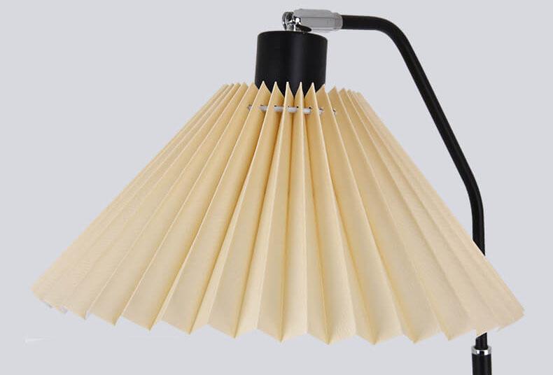 Minimalist Fabric Pleated Shade 1-Light Standing Floor Lamp