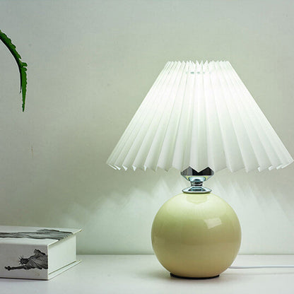 Nordic Minimalist Ceramic Pleated 1-Light Table Lamp
