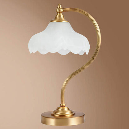 Traditional Vintage Round Copper Glass Petal Shade 1-Light Table Lamp For Bedroom