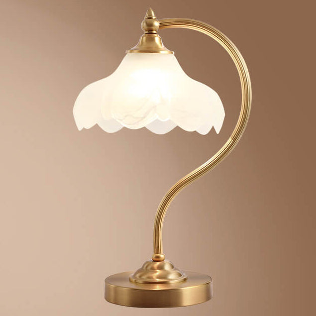 Traditional Vintage Round Copper Glass Petal Shade 1-Light Table Lamp For Bedroom