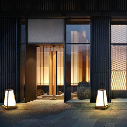 Traditional Japanese Solar Waterproof Stainless Steel Acrylic Trapezoidal Honeycombed Lantern LED Outdoor Light Landscape Lighting For Garden