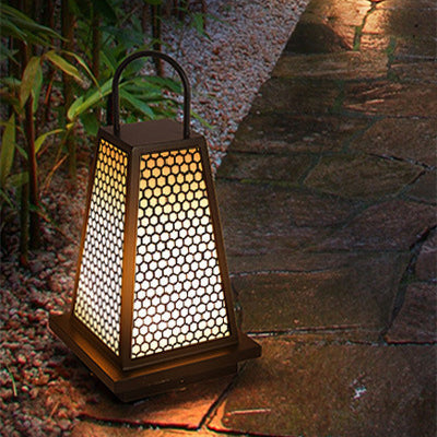 Traditional Japanese Solar Waterproof Stainless Steel Acrylic Trapezoidal Honeycombed Lantern LED Outdoor Light Landscape Lighting For Garden
