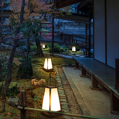 Traditional Japanese Solar Waterproof Stainless Steel Acrylic Trapezoidal Honeycombed Lantern LED Outdoor Light Landscape Lighting For Garden