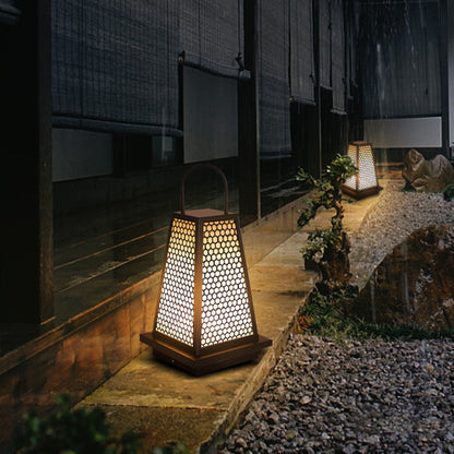 Traditional Japanese Solar Waterproof Stainless Steel Acrylic Trapezoidal Honeycombed Lantern LED Outdoor Light Landscape Lighting For Garden