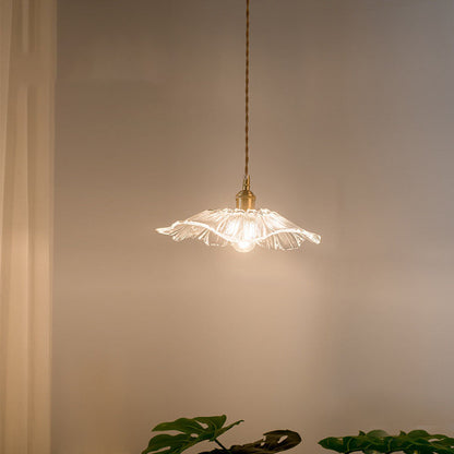 Traditional Vintage Clear Glass Flower Shape Brass 1-Light Pendant Light For Living Room
