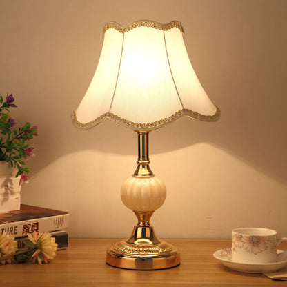 Nordic Vintage Floral Glass Fabric 1-Light Table Lamp