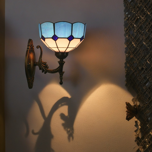 Traditional Tiffany Half Circle Alloy Iron 1-Light Wall Sconce Lamp For Bedroom